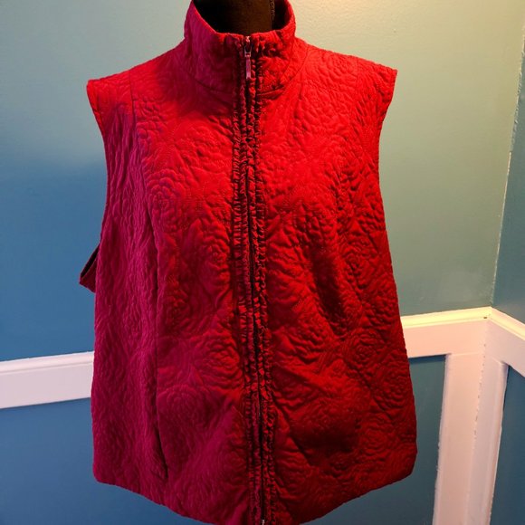Dress Barn Burgundy Quilted Vest with Zipper. Lightweight. Size 22/24 - Picture 1 of 4